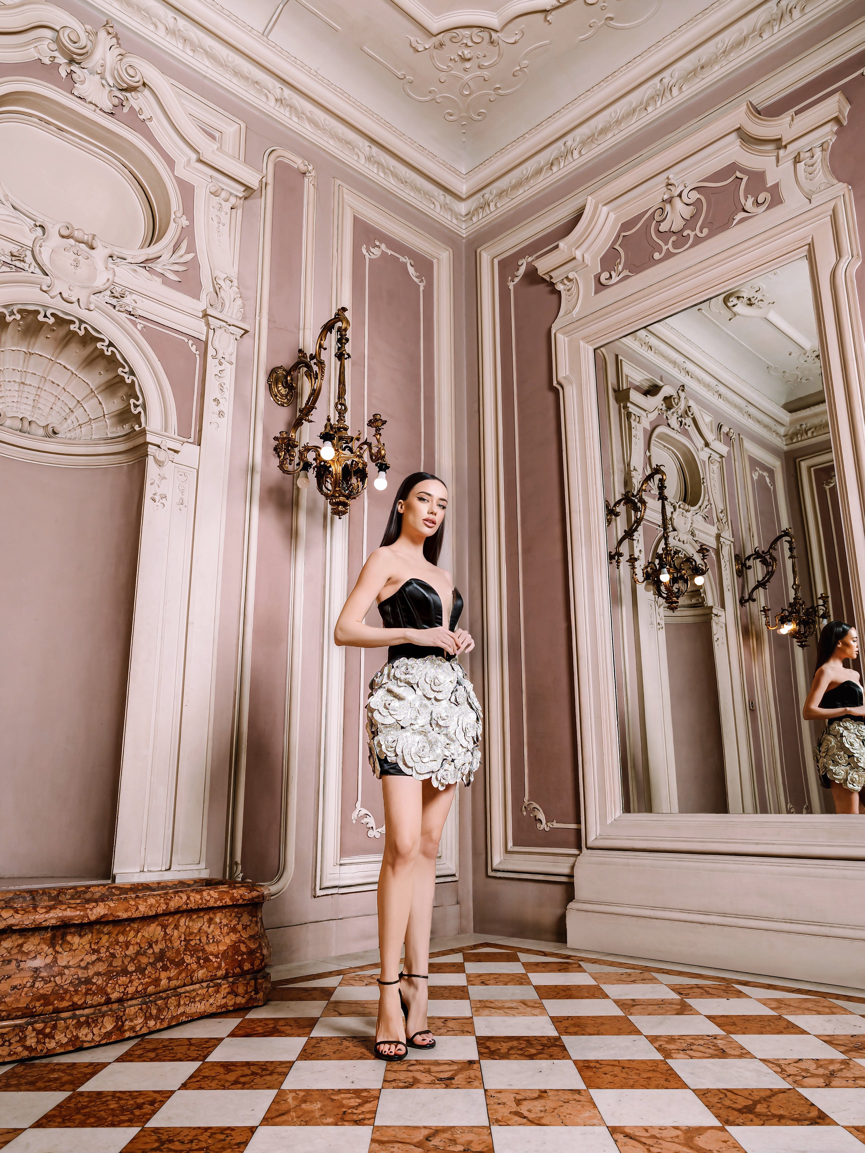 VIVIENNE